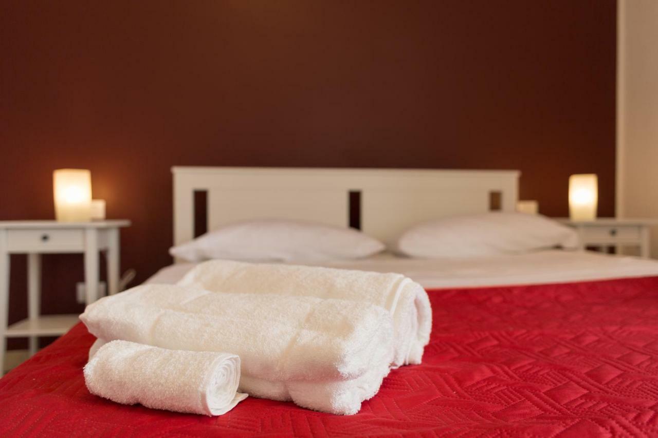 Al Corso Apartments 노토 외부 사진